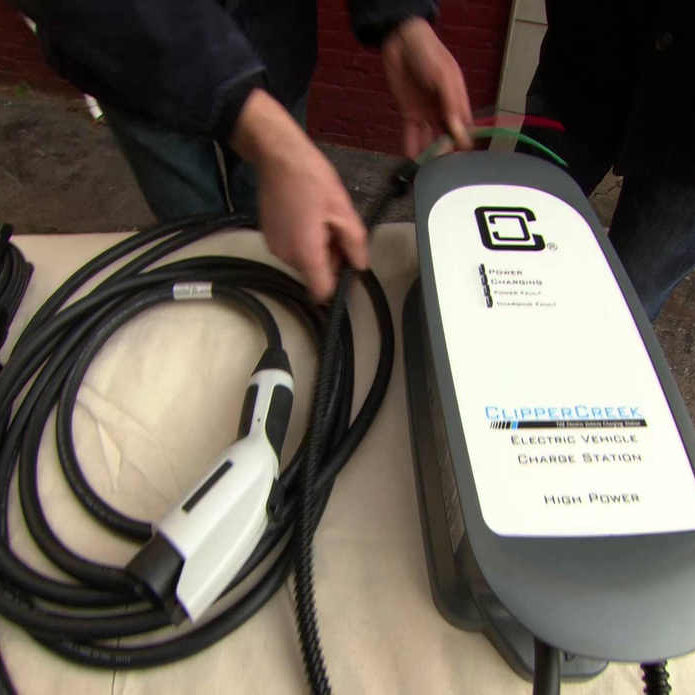 Postes de recarga para coches eléctricos