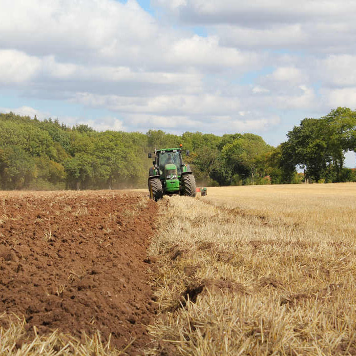 Puedes saber dónde está el tractor vía GSM