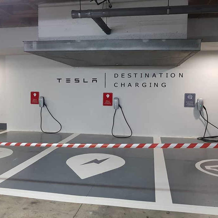 Postes de recarga para coches eléctricos